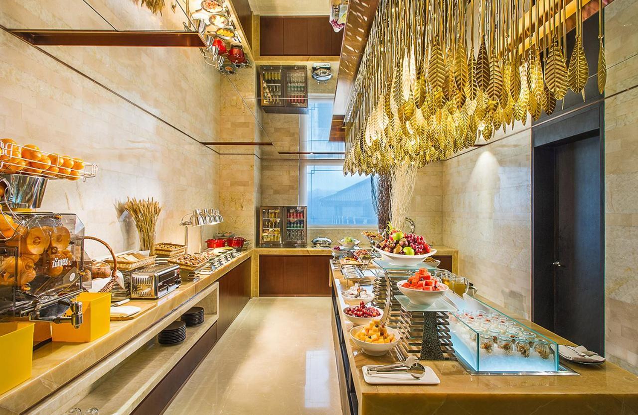 Grand Bay Hotel Beijing Jinpoluo Екстер'єр фото